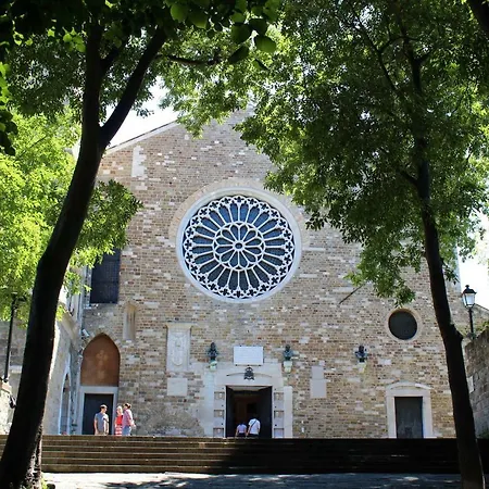 Al Castello Di San Giusto Free Garage