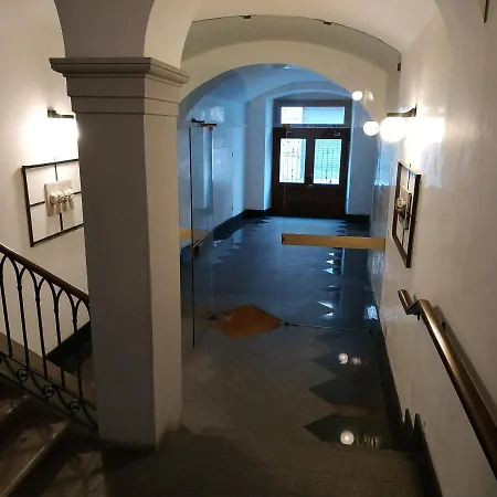 Al Castello Di San Giusto Free Garage Τεργέστη